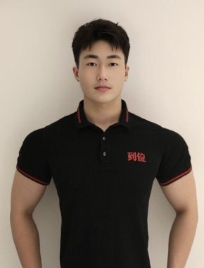 剧闯 大庆 29岁 181cm 85kg