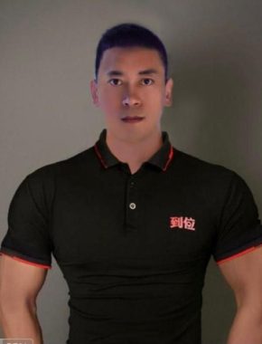 姜海湾 哈尔滨 46岁 178cm 70kg