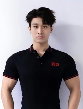 刘大宇 哈尔滨 24岁 175cm 60kg