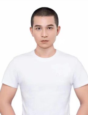 刘梦麟 河池 45岁 177cm 68kg