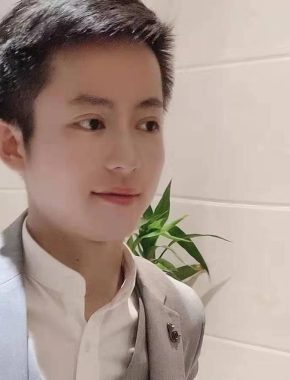 万常朋 南昌 27岁 172cm 60kg