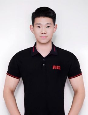 程东阳 哈尔滨 21岁 175cm 60kg