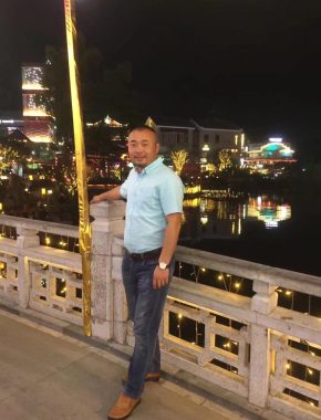 于增明 桂林 37岁 171cm 80kg