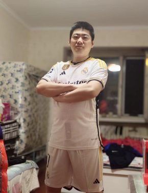 关治 哈尔滨 39岁 176cm 70kg