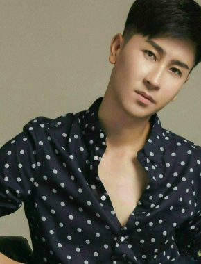 喻文波 昆明 33岁 179cm 75kg