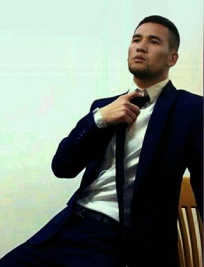 洛天依 昆明 35岁 171cm 65kg