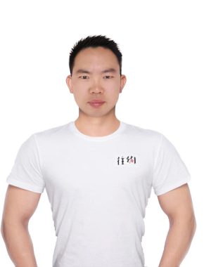 余进 昆明 39岁 175cm 75kg