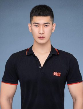 张智迪 长沙 23岁 180cm 67kg